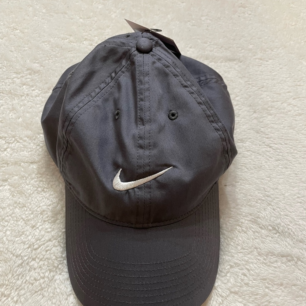 Nike Golf Cap with White Logo Size M/L